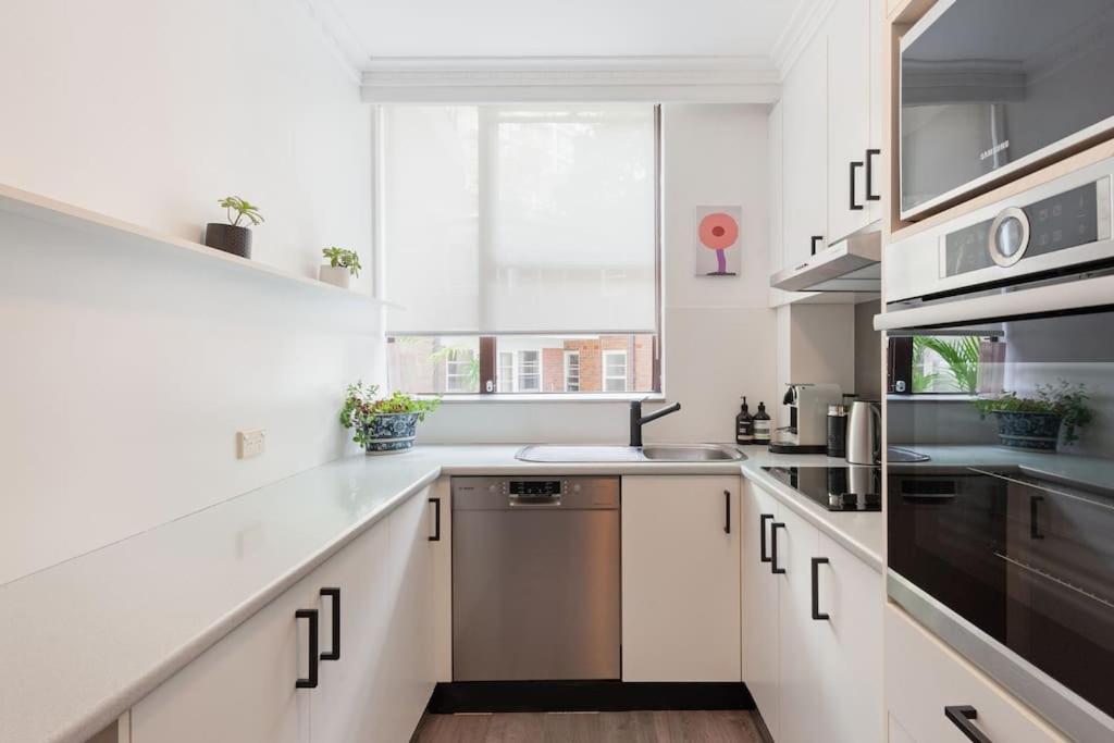 Harbourside Style, 2 Bed, A/C, Pool -Elizabeth Bay Apartment Sydney Exterior photo