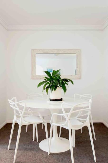 Harbourside Style, 2 Bed, A/C, Pool -Elizabeth Bay Apartment Sydney Exterior photo